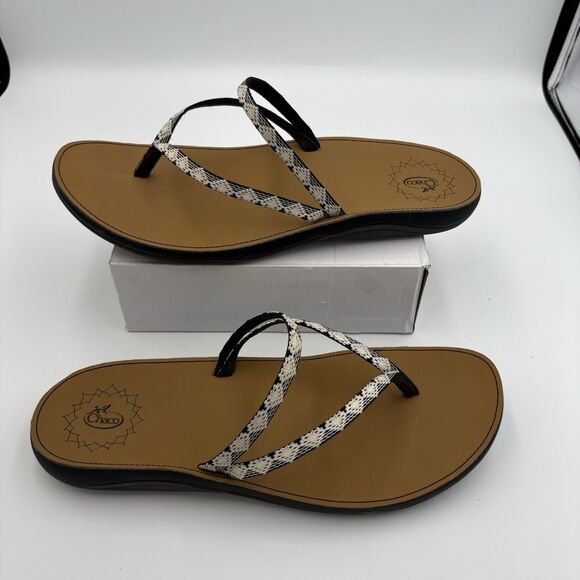 Chaco  Abbey Black and White Strappy Sandals Women's sz. 11W - Picture 1 of 5